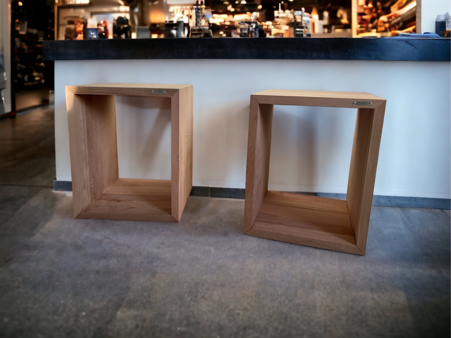 HOLDY oak stools