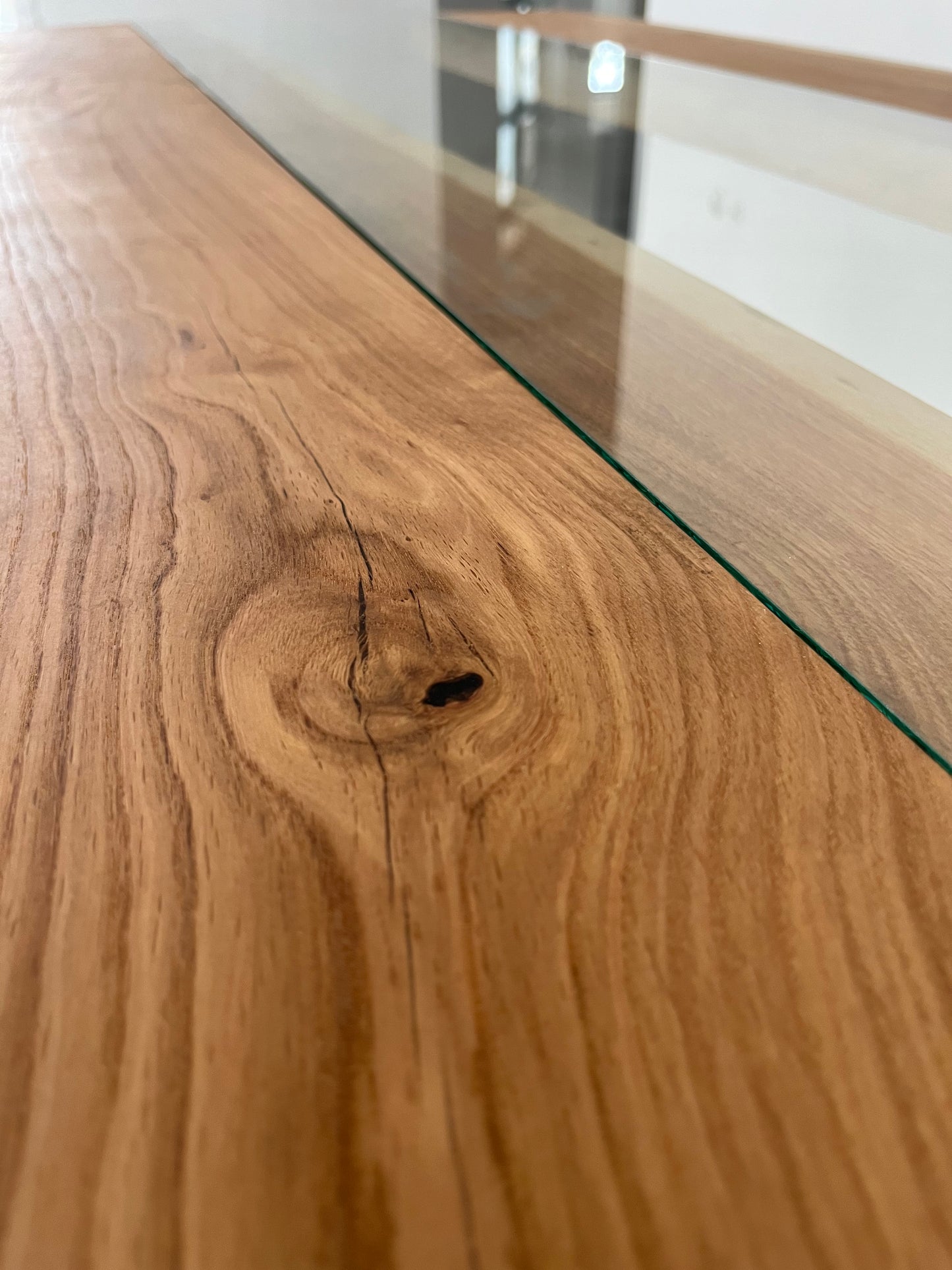 Solid oak table with natural edges, glass and ARON metal legs