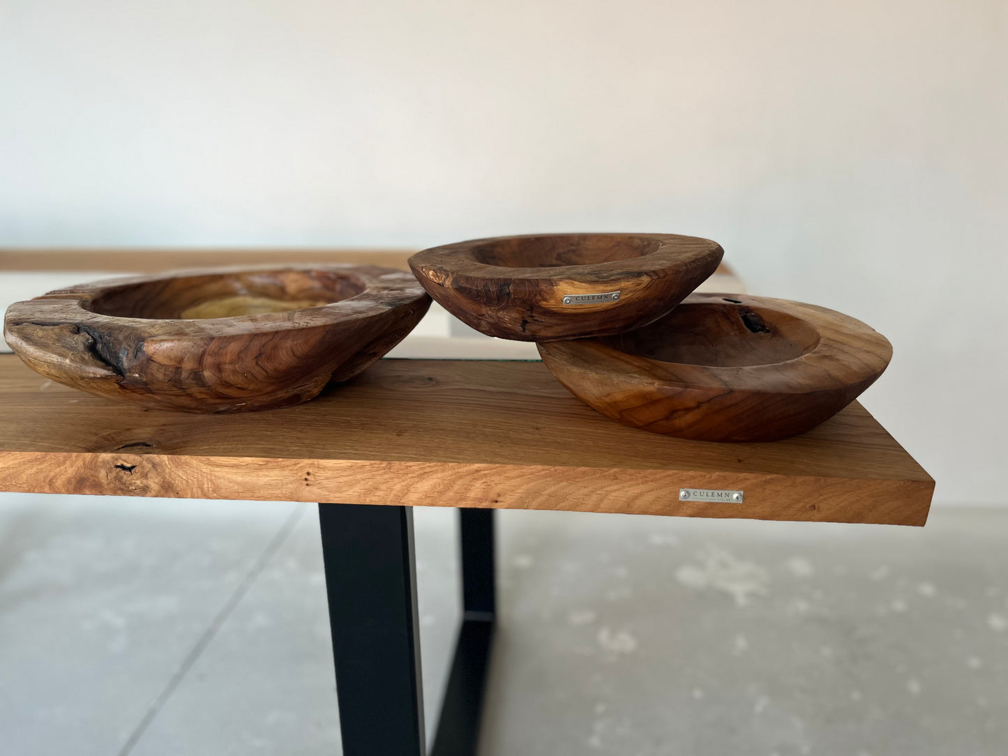 Solid wood bowl 30 cm
